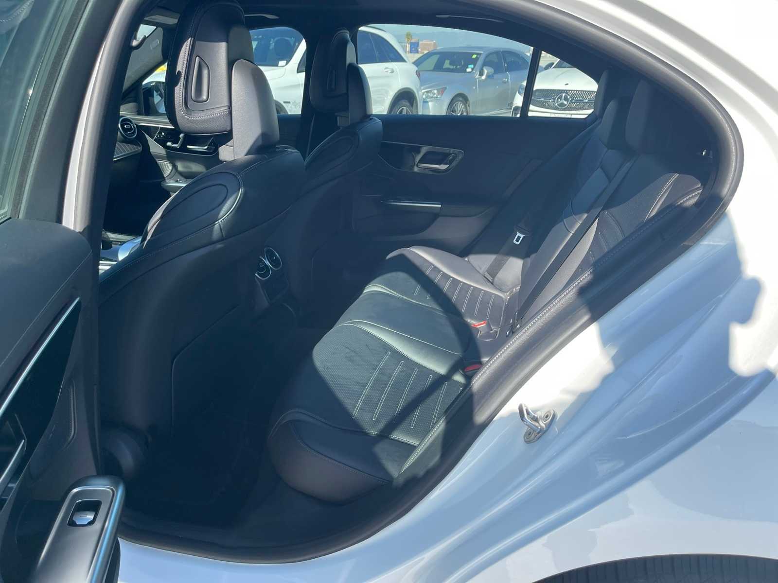 Thumbnail: 2023 Mercedes-Benz C-Class - 4