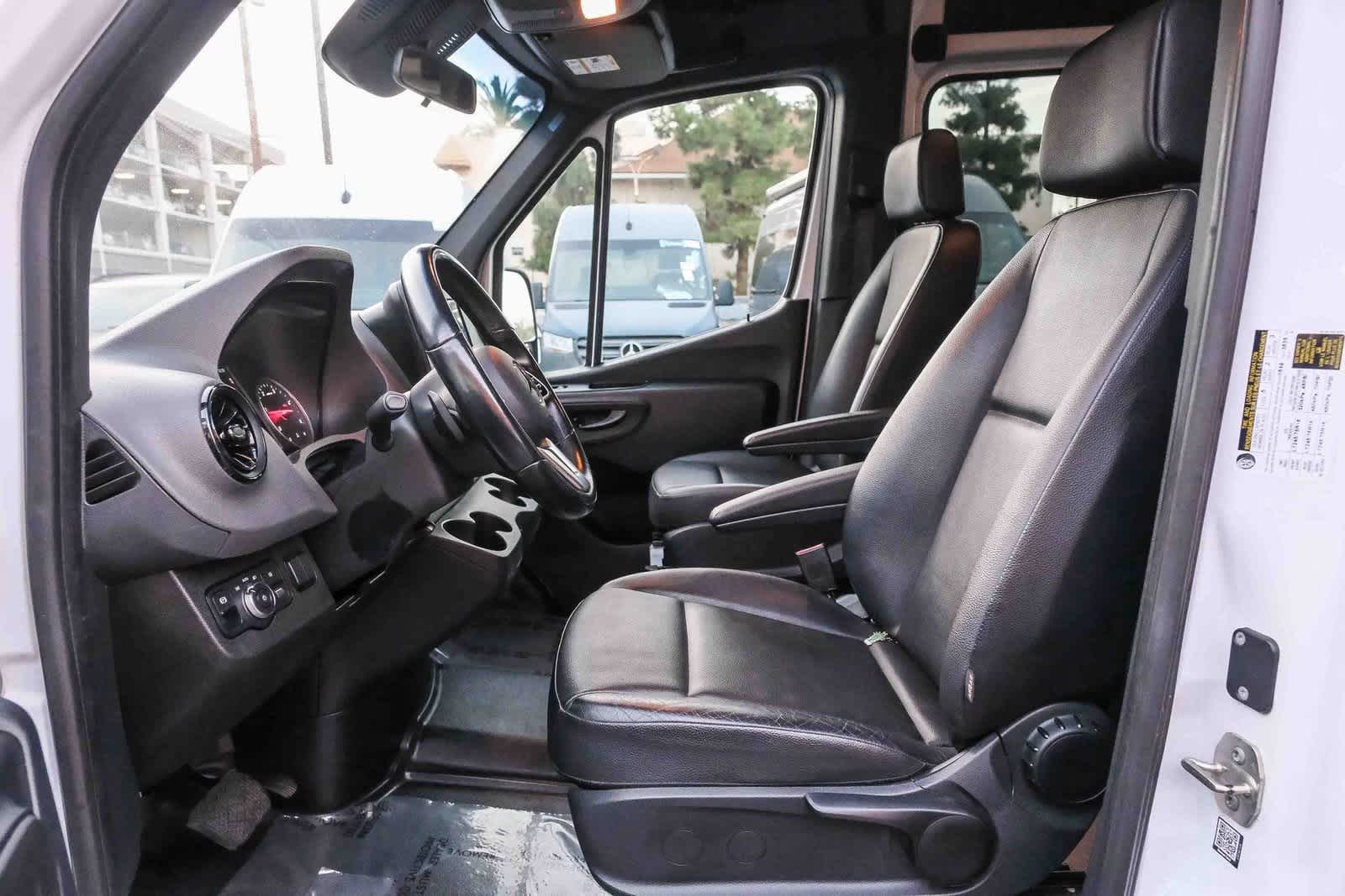 Thumbnail: 2022 Mercedes-Benz Sprinter - 20