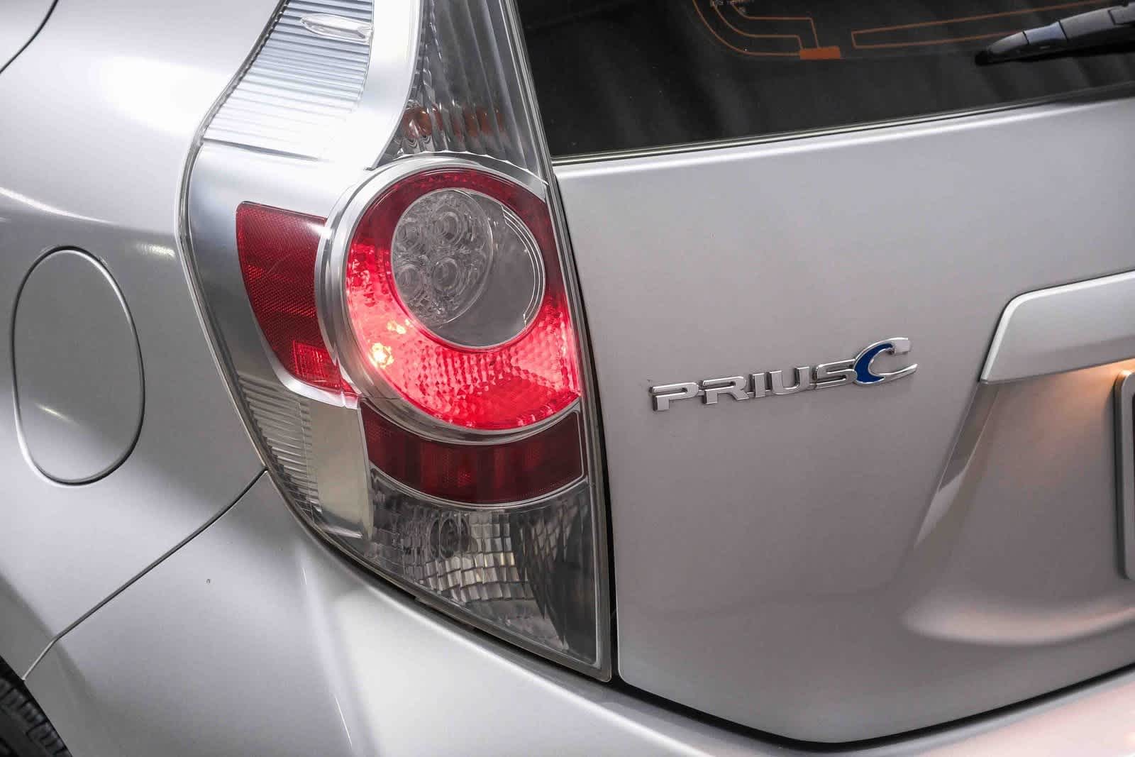 Thumbnail: 2014 Toyota Prius c - 7
