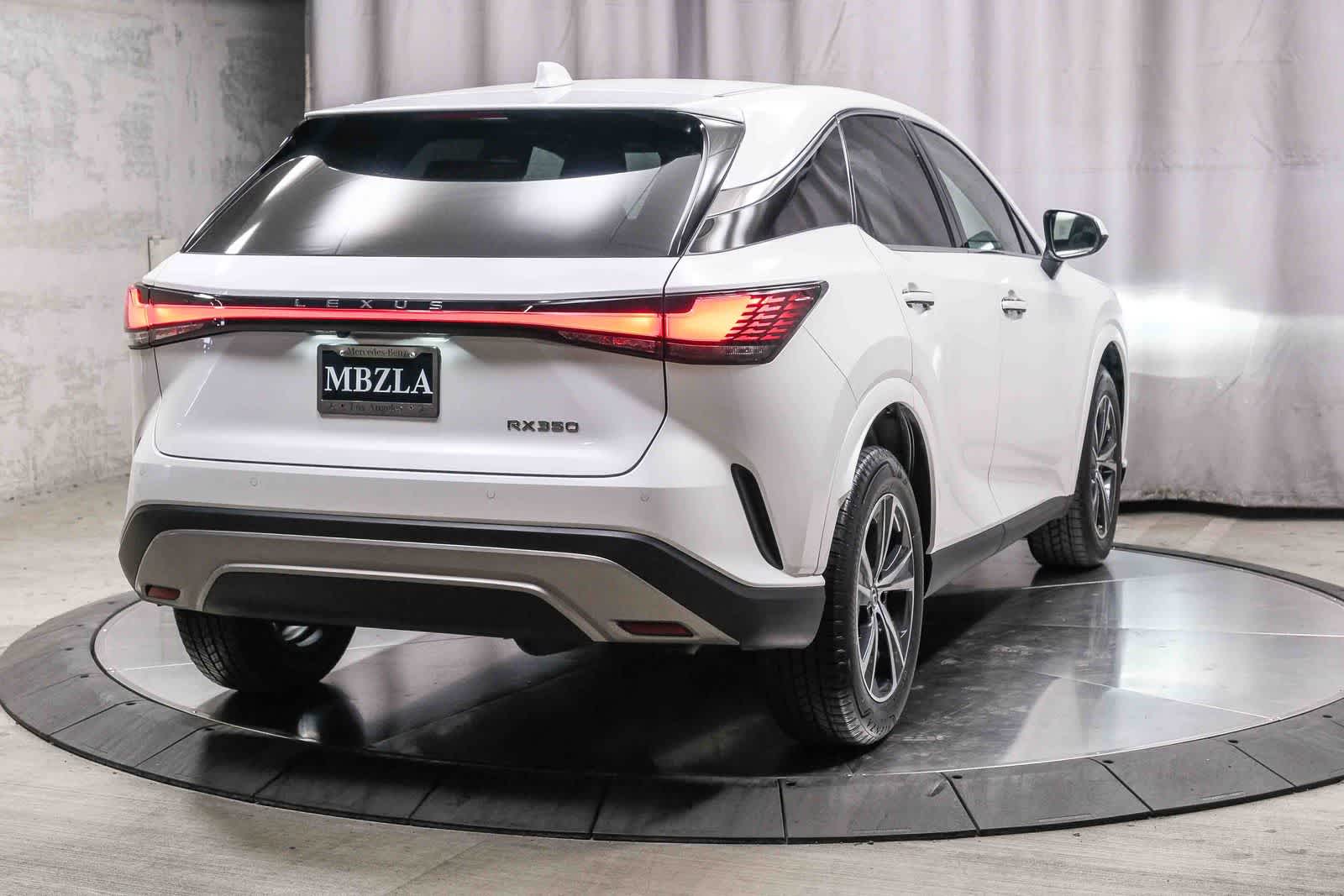 Thumbnail: 2023 Lexus RX - 4