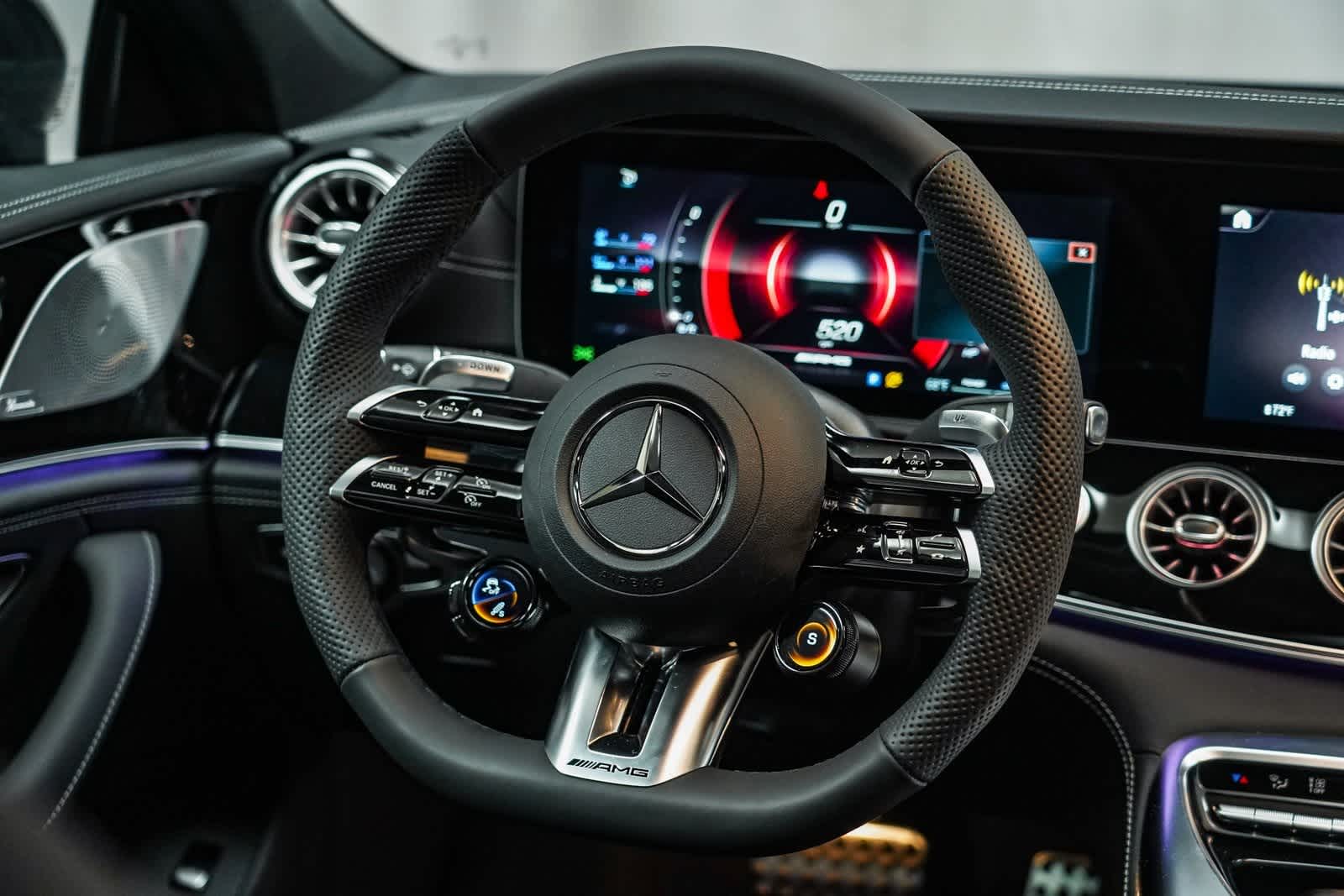 Thumbnail: 2026 Mercedes-Benz AMG GT - 15