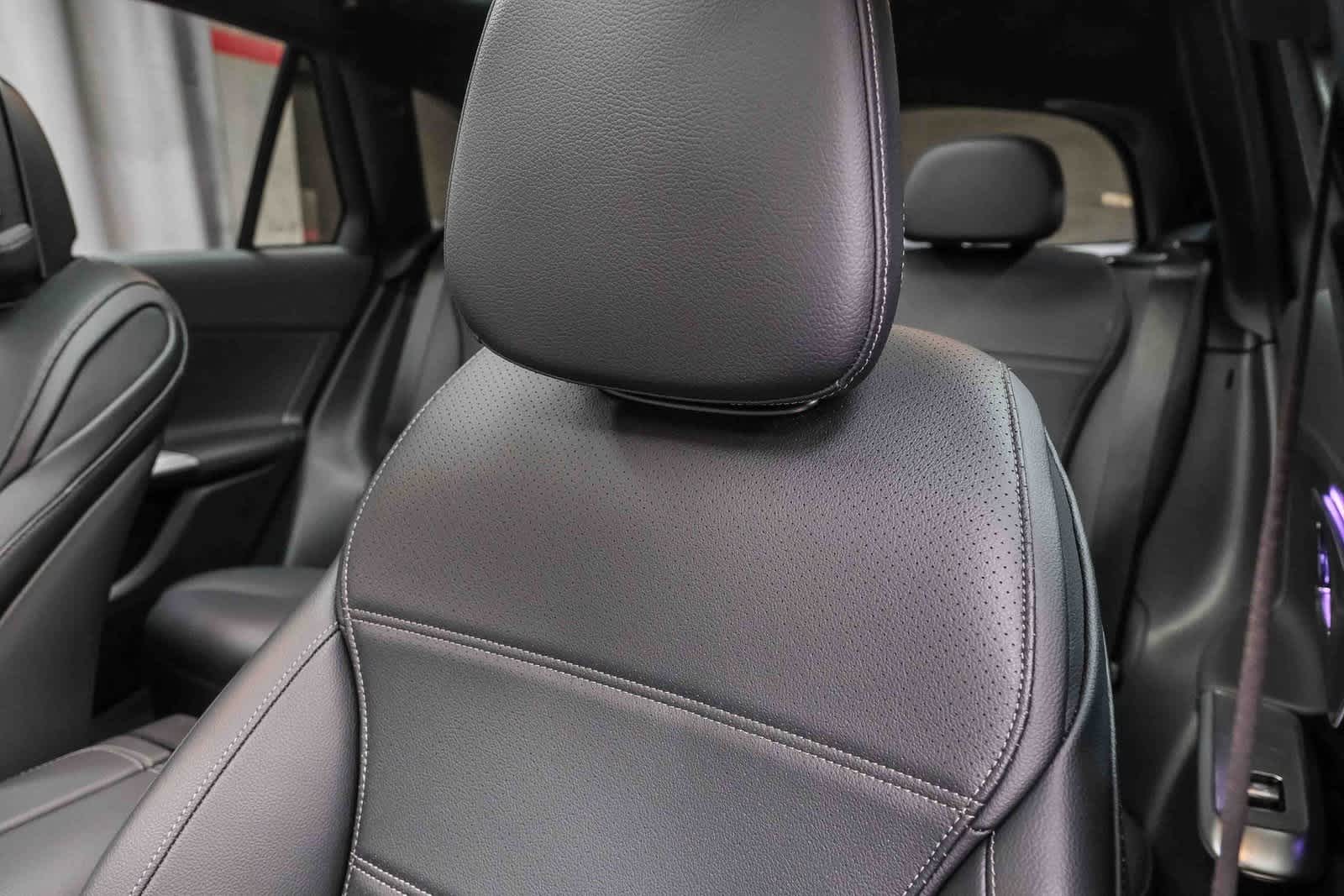 Thumbnail: 2025 Mercedes-Benz GLC - 20