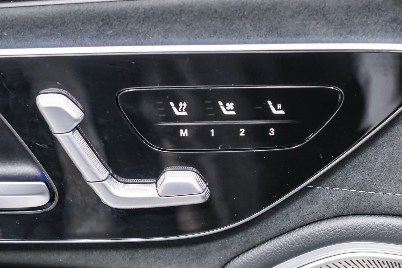 Thumbnail: 2023 Mercedes-Benz EQS - 21