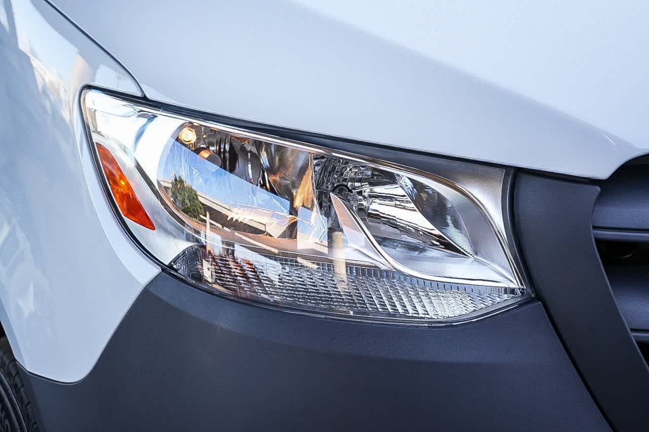 Thumbnail: 2026 Mercedes-Benz Sprinter - 4