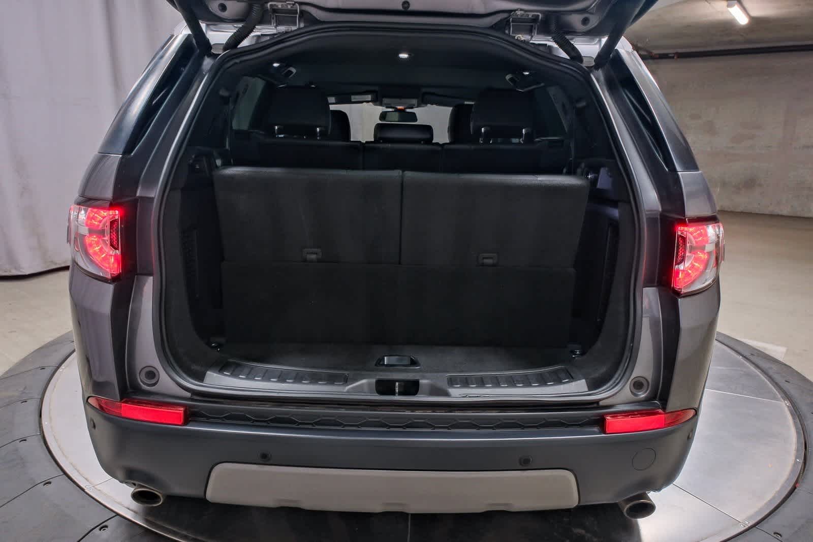 Thumbnail: 2019 Land Rover Discovery Sport - 27