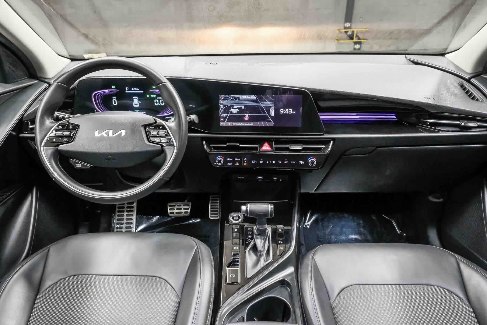Thumbnail: 2023 Kia Niro - 14