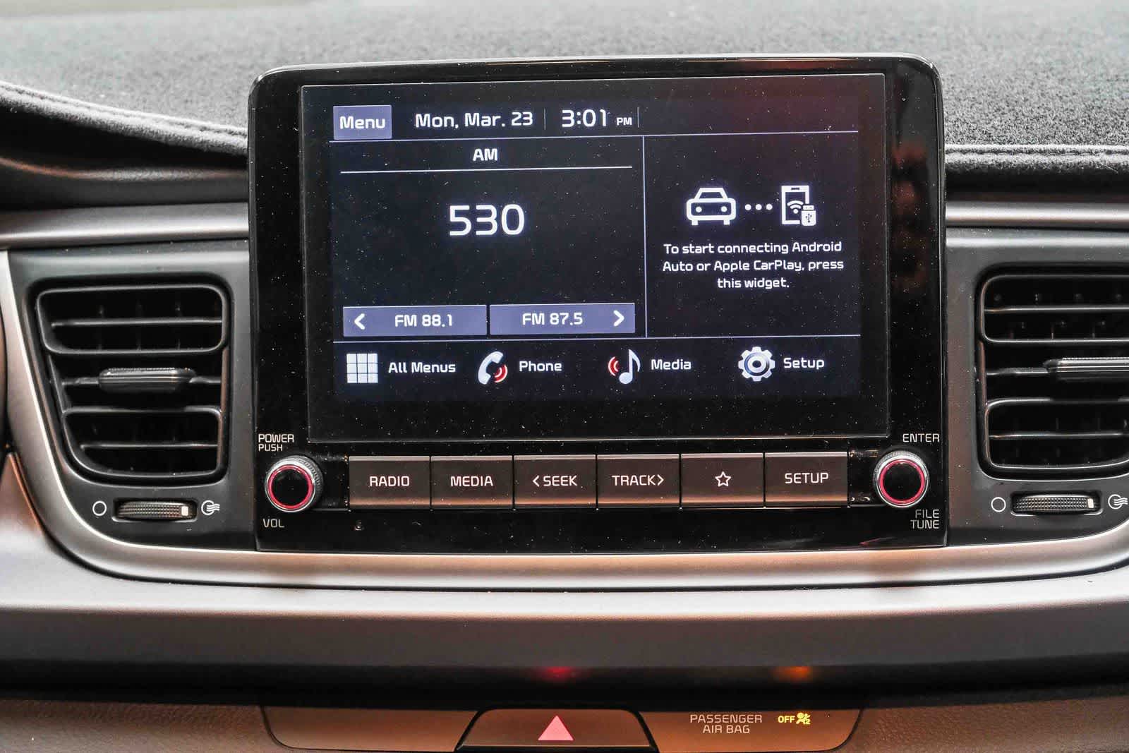 Thumbnail: 2023 Kia Rio - 15