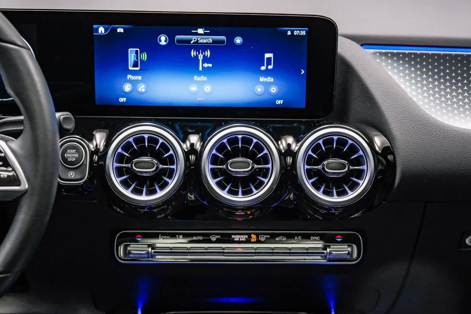 Thumbnail: 2025 Mercedes-Benz GLA - 14