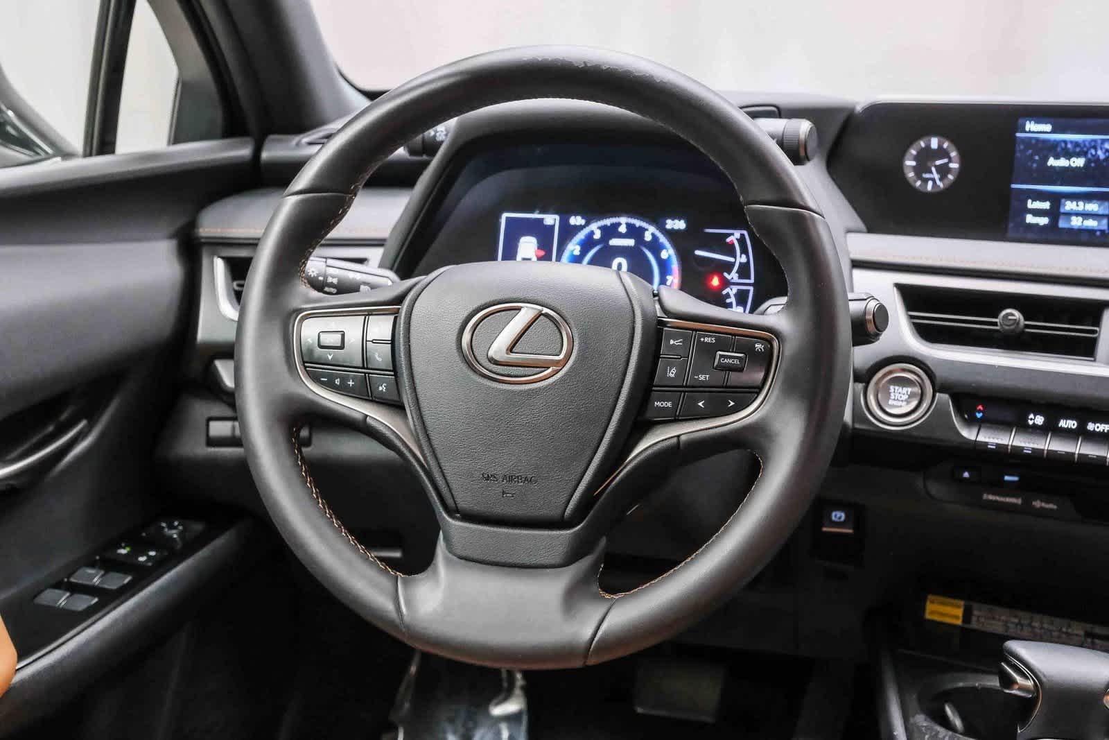 Thumbnail: 2021 Lexus UX - 15