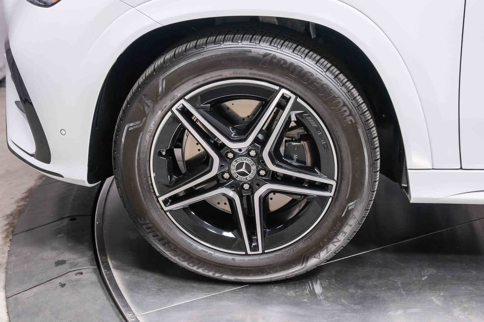 Thumbnail: 2025 Mercedes-Benz GLE - 9