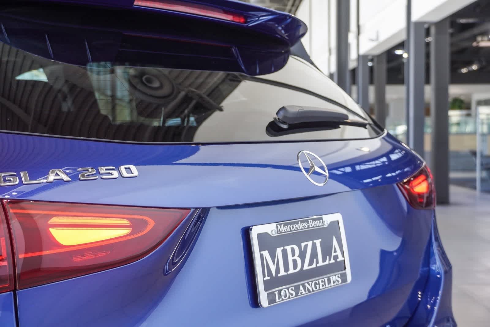 Thumbnail: 2025 Mercedes-Benz GLA - 8