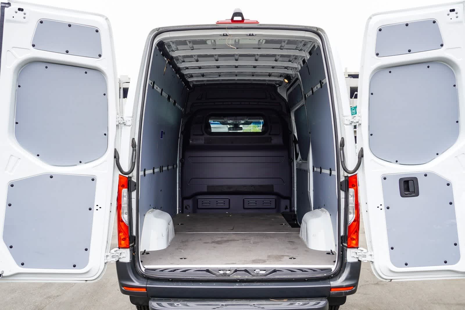 2023 Mercedes-Benz Sprinter 2500 25