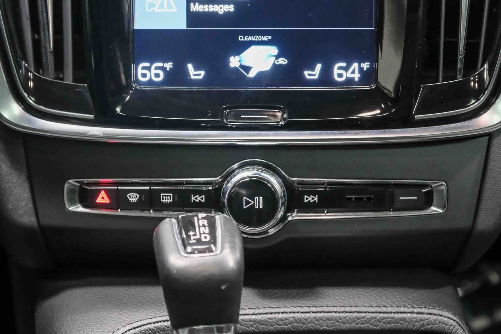 Thumbnail: 2018 Volvo S90 - 16