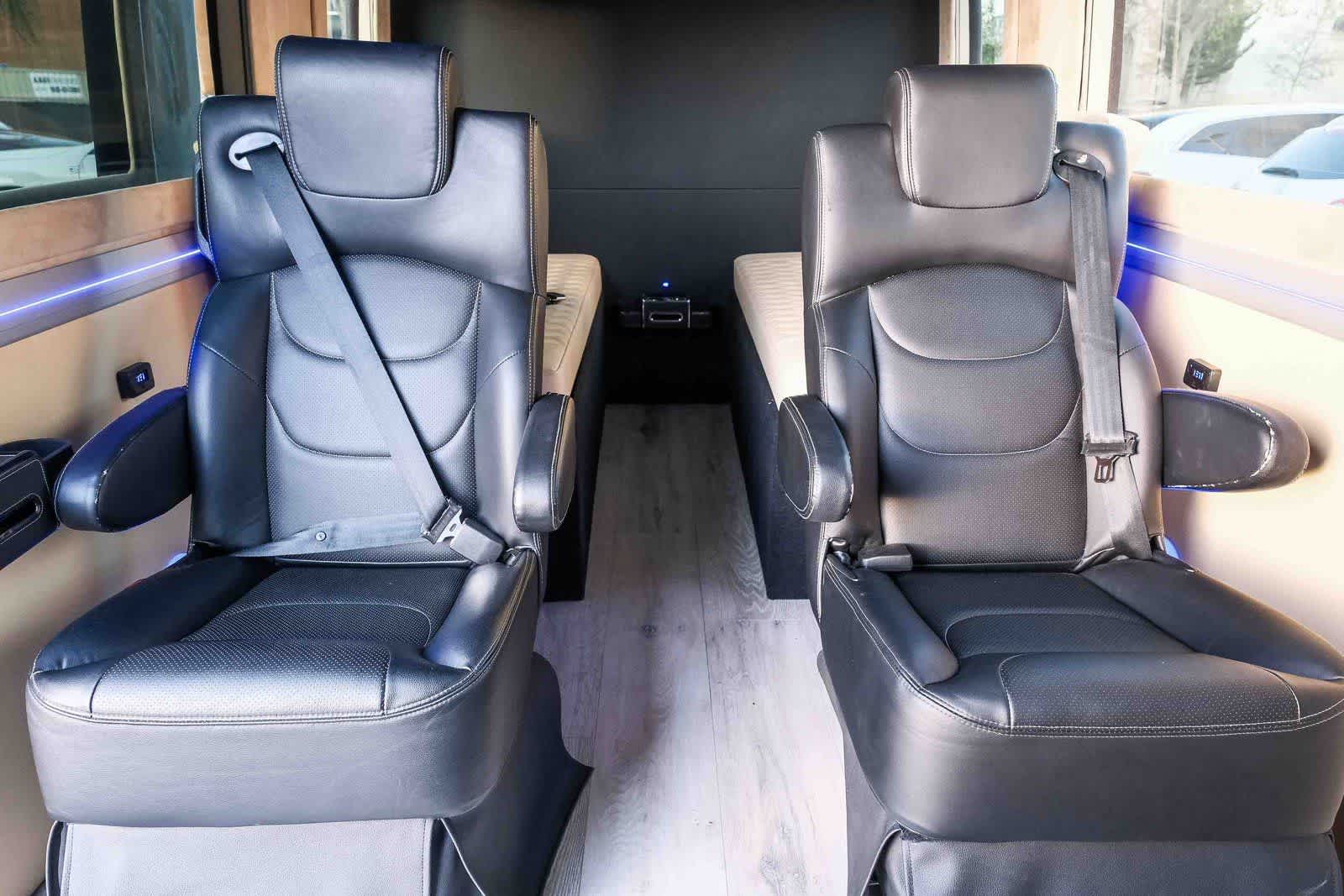 Thumbnail: 2024 Mercedes-Benz Sprinter - 30