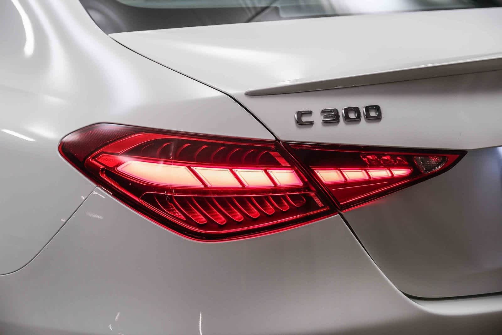 Thumbnail: 2022 Mercedes-Benz C-Class - 7