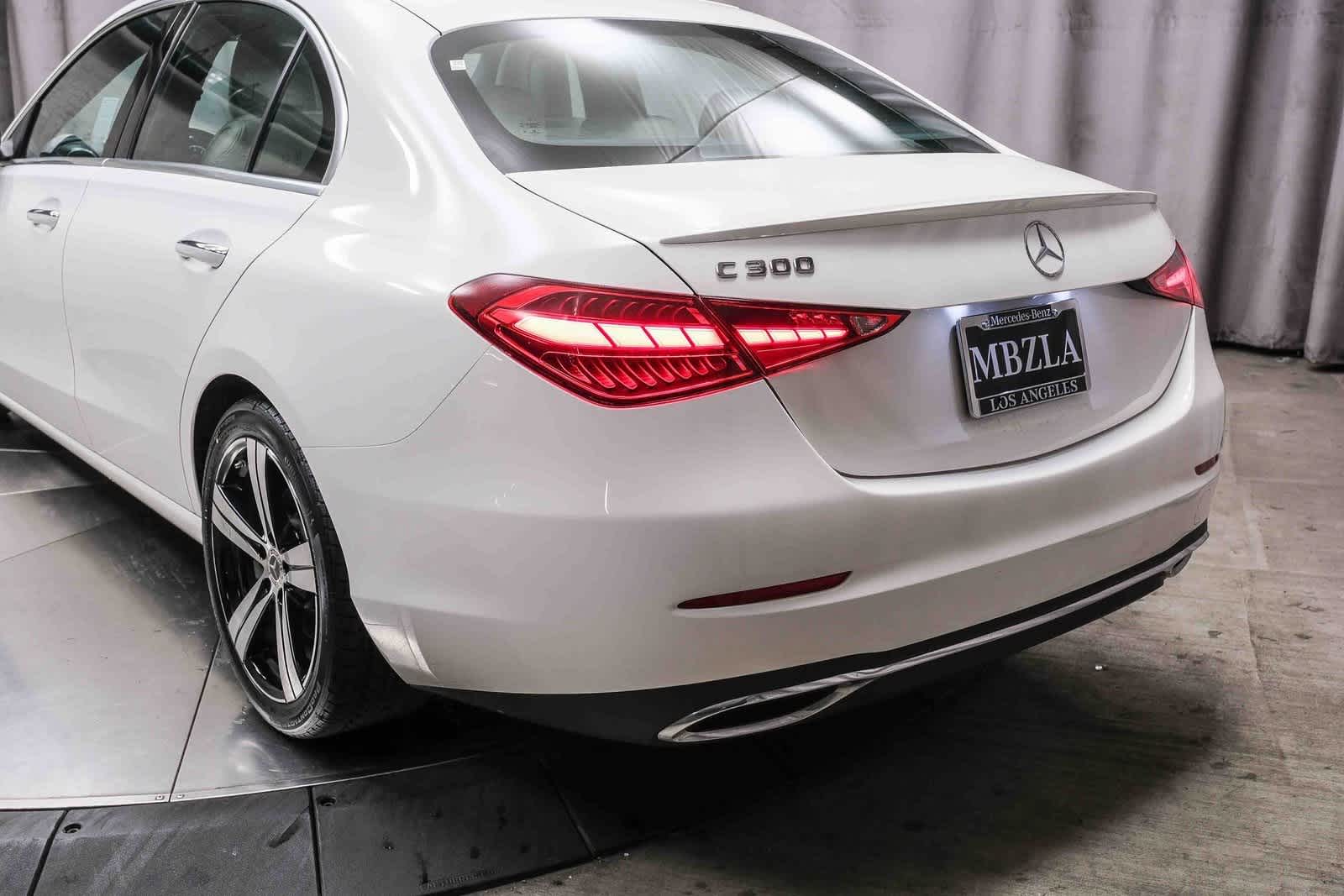 Thumbnail: 2022 Mercedes-Benz C-Class - 8