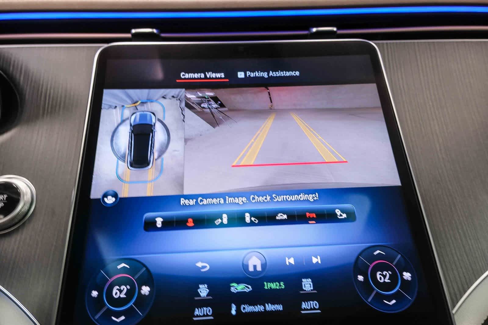 Thumbnail: 2023 Mercedes-Benz EQS - 18