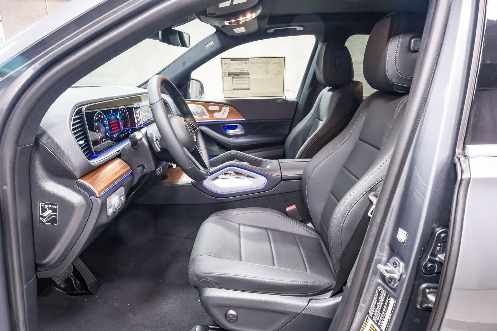 Thumbnail: 2026 Mercedes-Benz GLE - 13