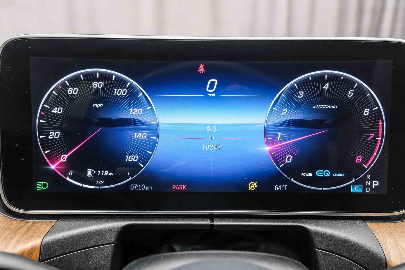 Thumbnail: 2022 Mercedes-Benz C-Class - 22