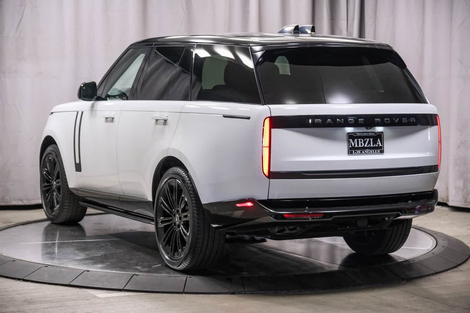 Thumbnail: 2024 Land Rover Range Rover - 2