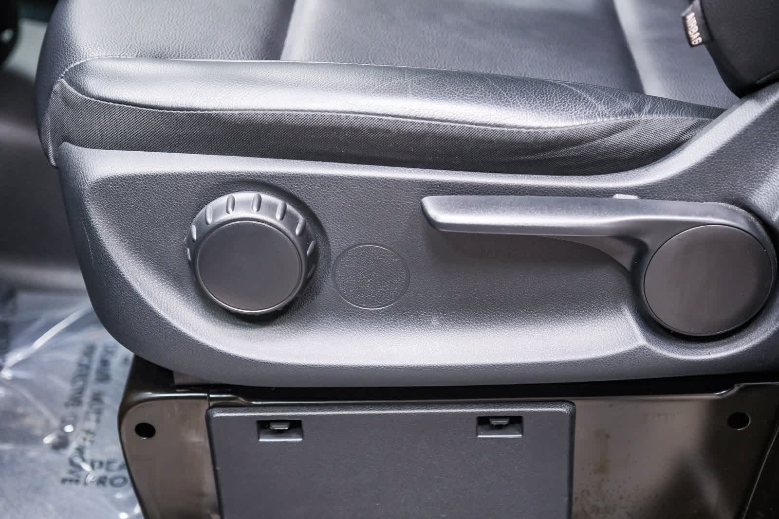 Thumbnail: 2023 Mercedes-Benz Metris - 25