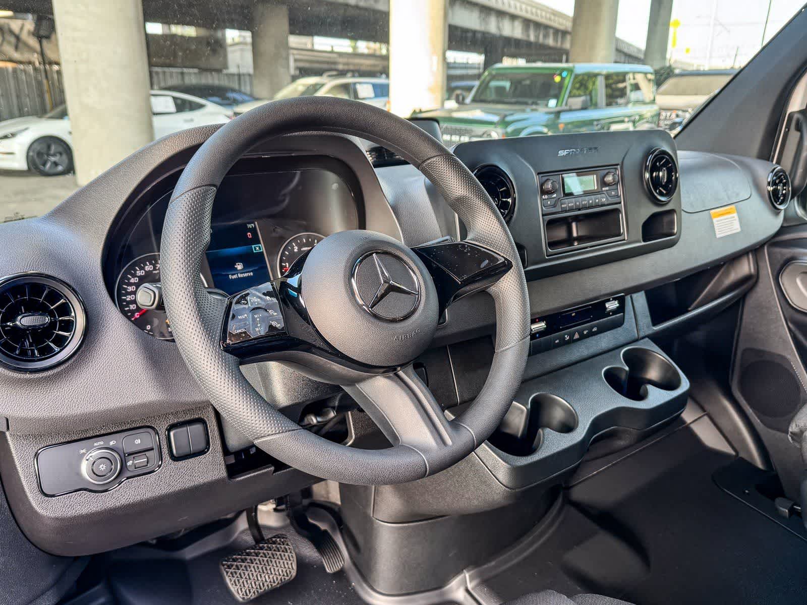 Thumbnail: 2026 Mercedes-Benz Sprinter - 12