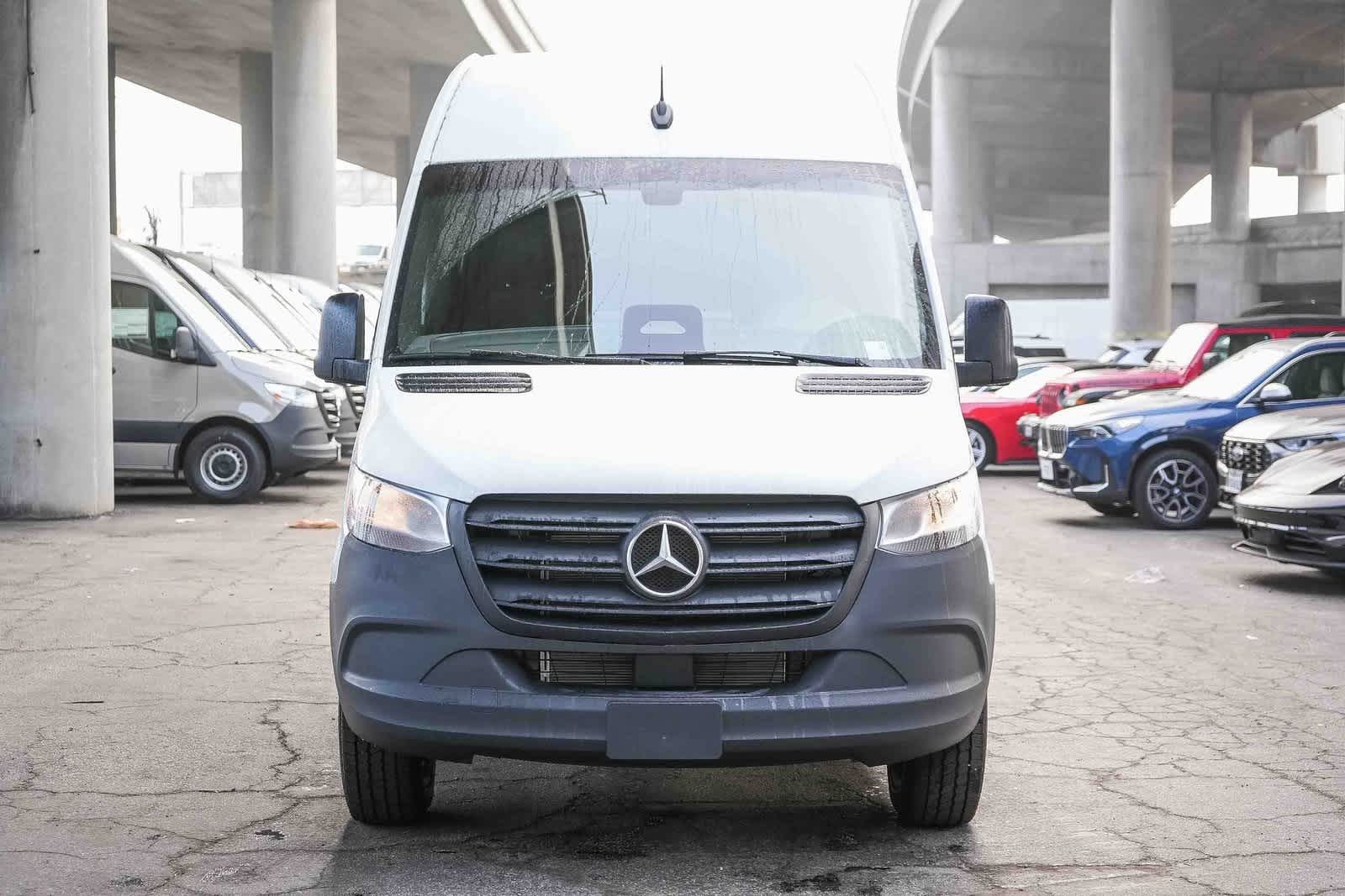 Thumbnail: 2026 Mercedes-Benz Sprinter - 2