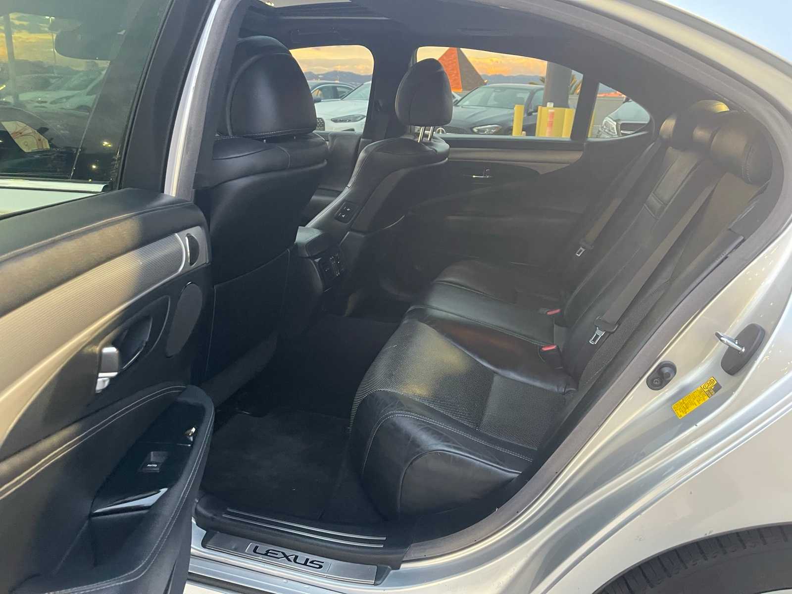 Thumbnail: 2014 Lexus LS - 4