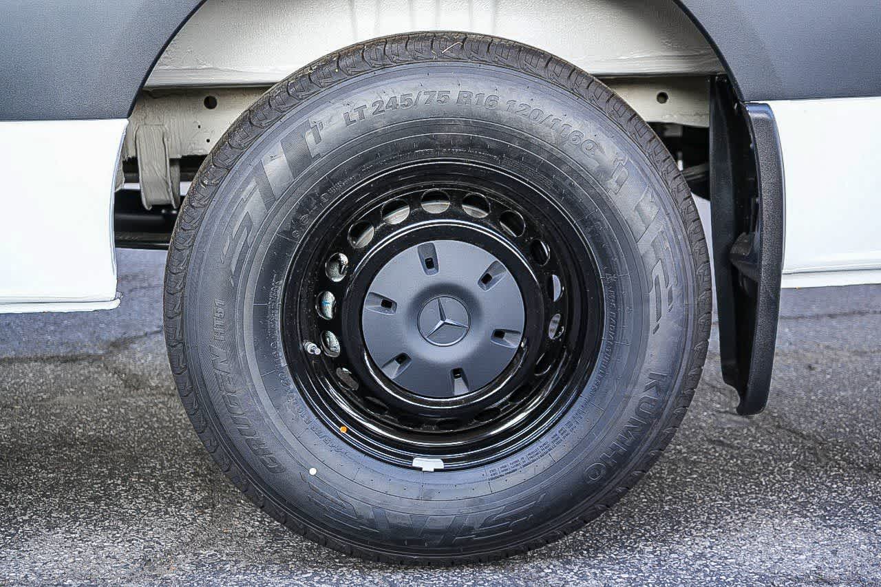 Thumbnail: 2026 Mercedes-Benz Sprinter - 10