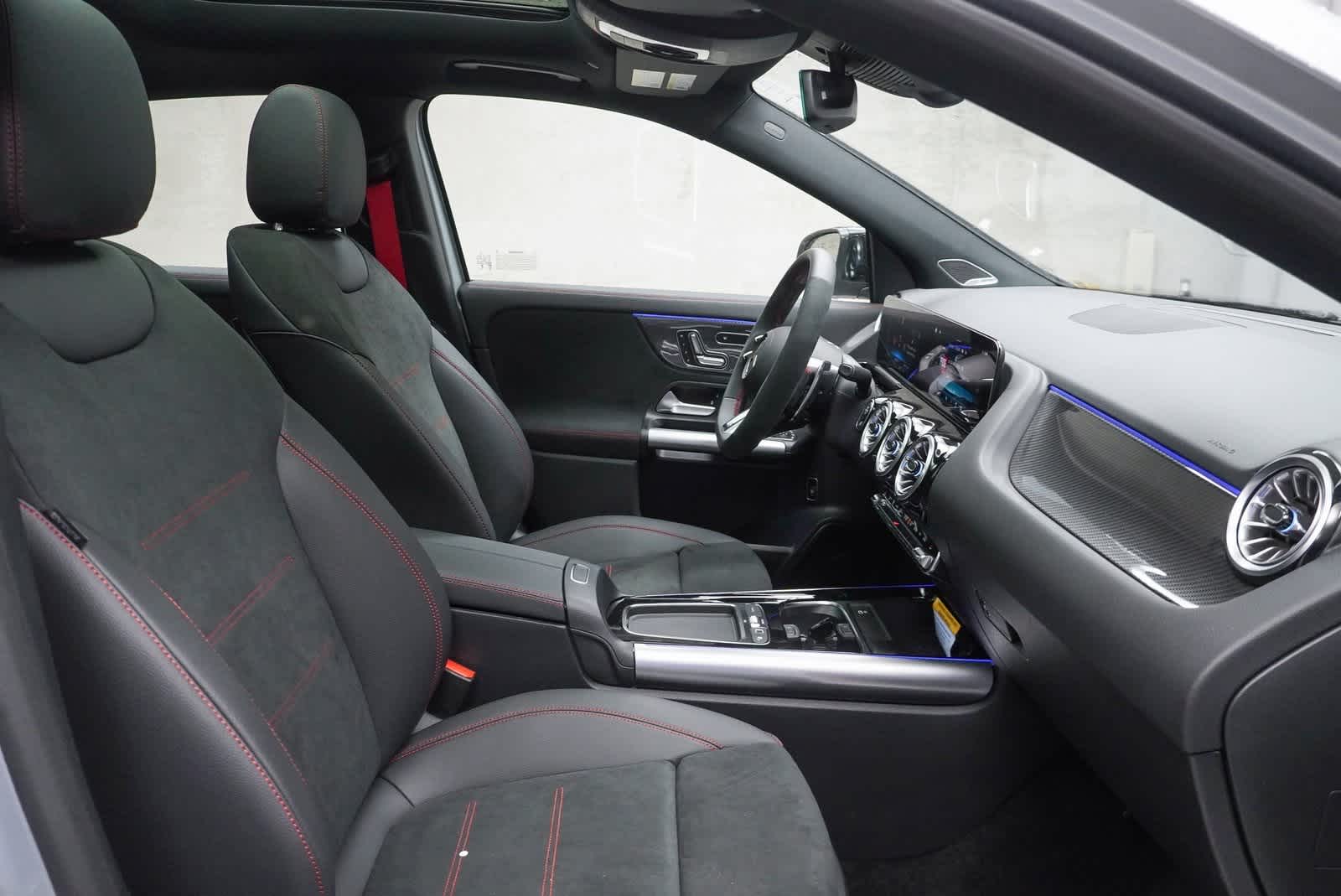 Thumbnail: 2025 Mercedes-Benz GLA - 18