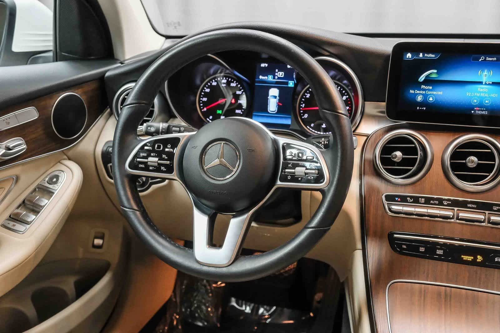 Thumbnail: 2022 Mercedes-Benz GLC - 17