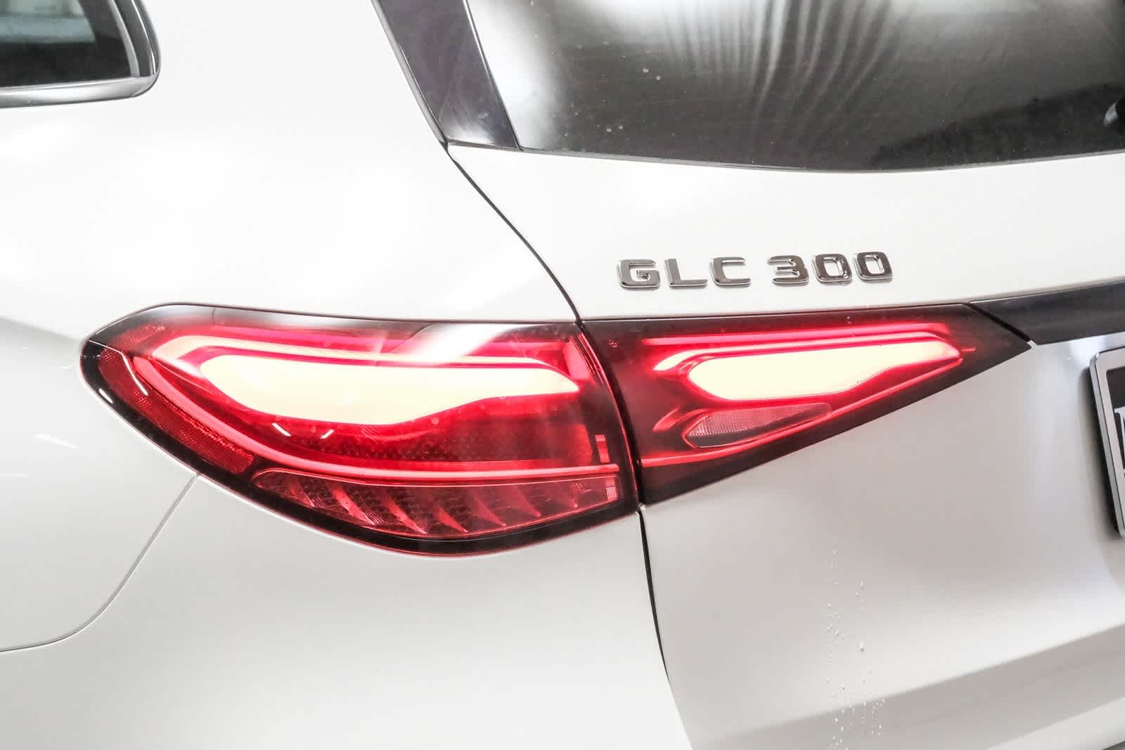 Thumbnail: 2025 Mercedes-Benz GLC - 7