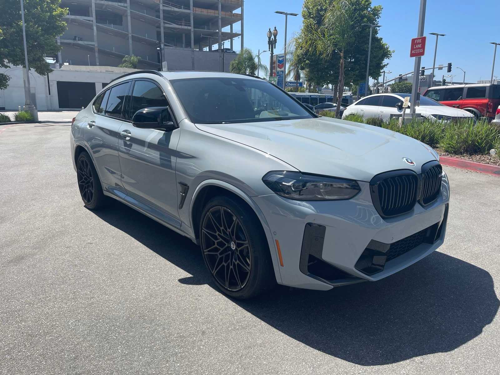 Thumbnail: 2023 BMW X4 - 4