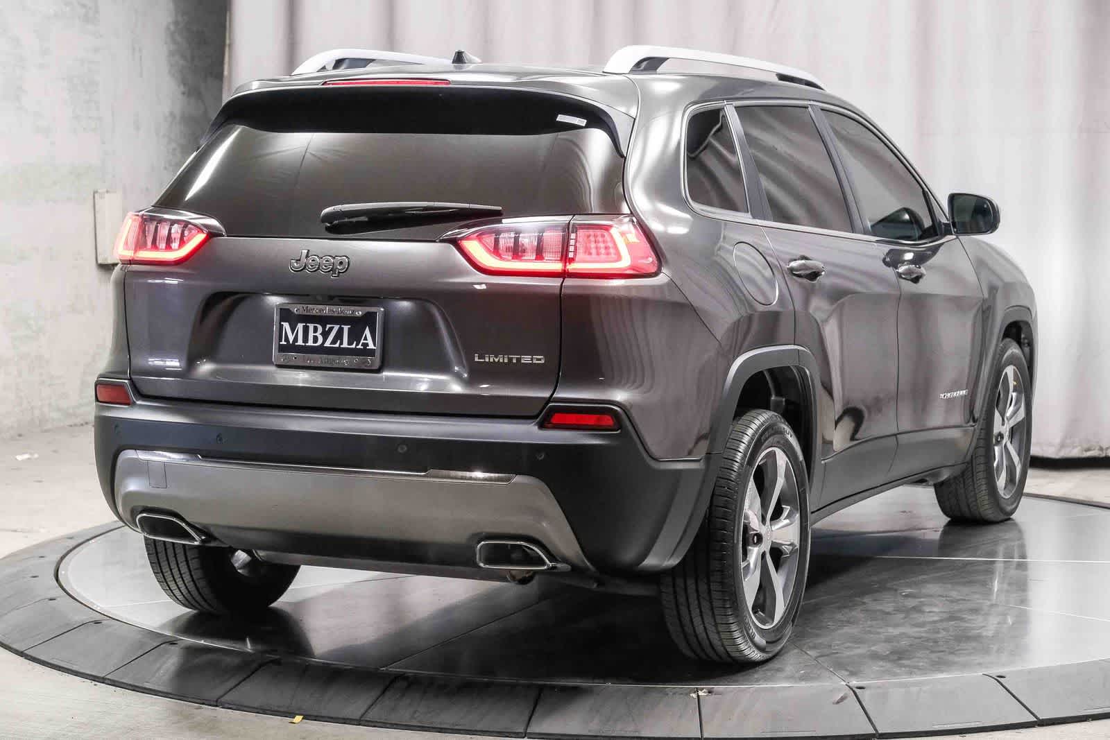 Thumbnail: 2019 Jeep Cherokee - 4