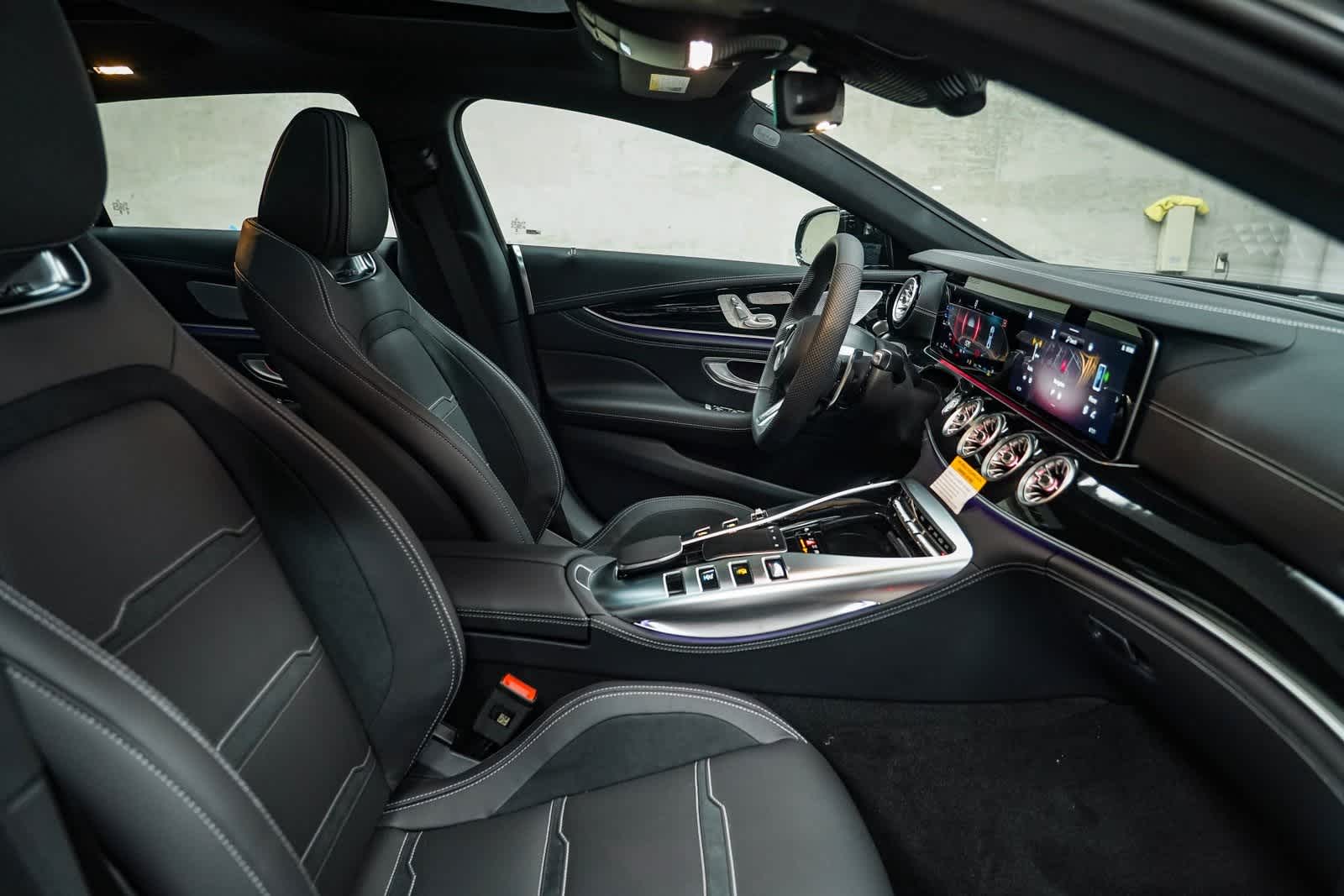 Thumbnail: 2026 Mercedes-Benz AMG GT - 16