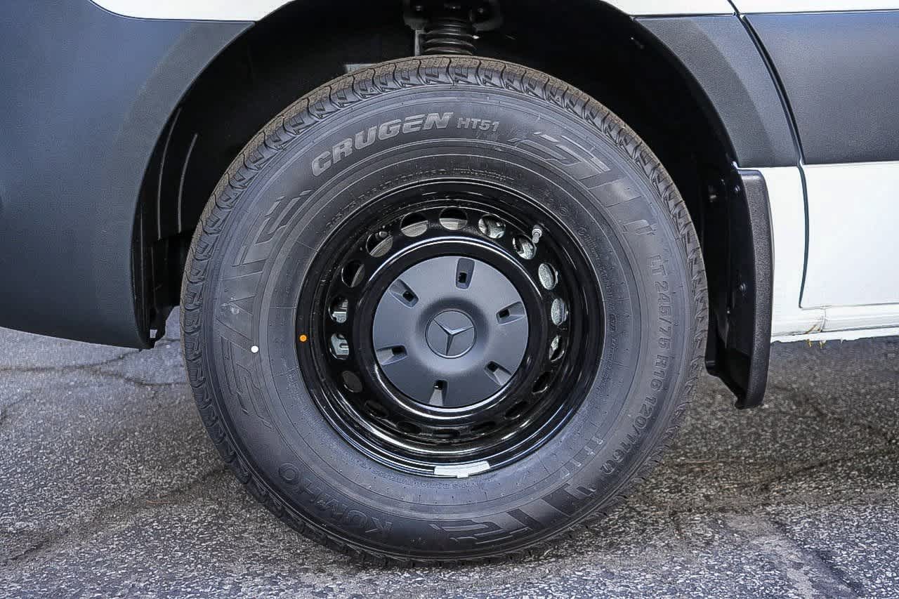 Thumbnail: 2026 Mercedes-Benz Sprinter - 11