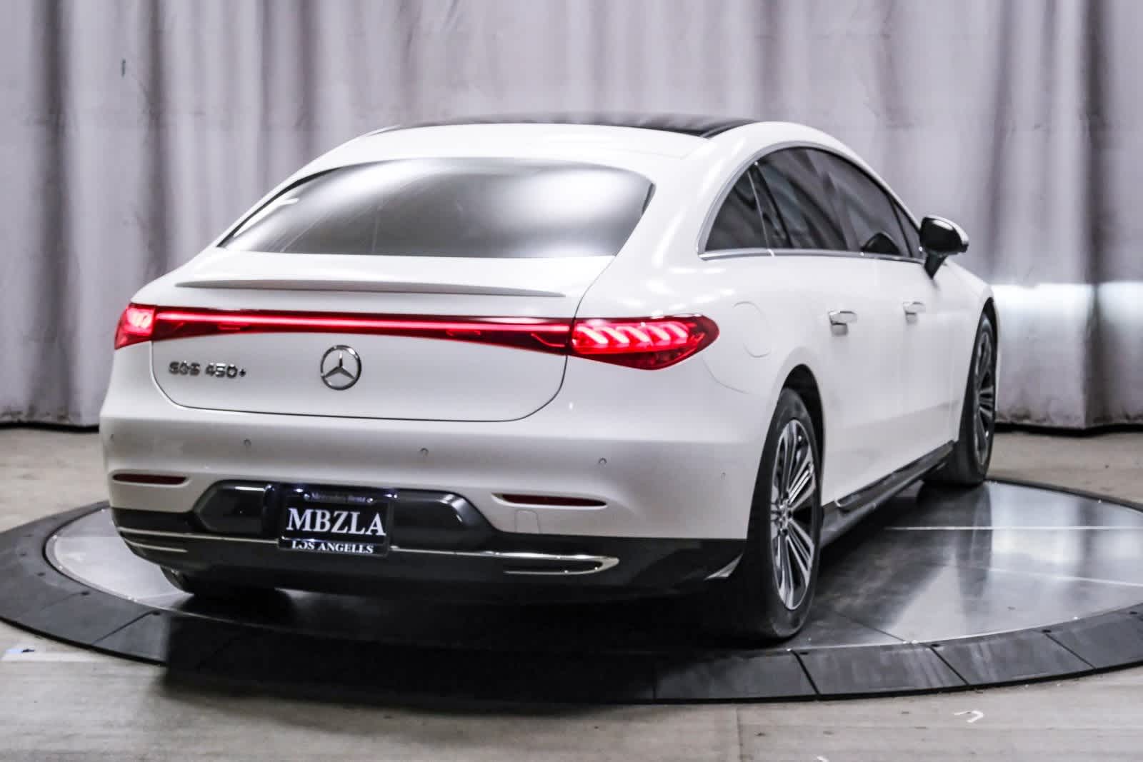 Thumbnail: 2023 Mercedes-Benz EQS - 4