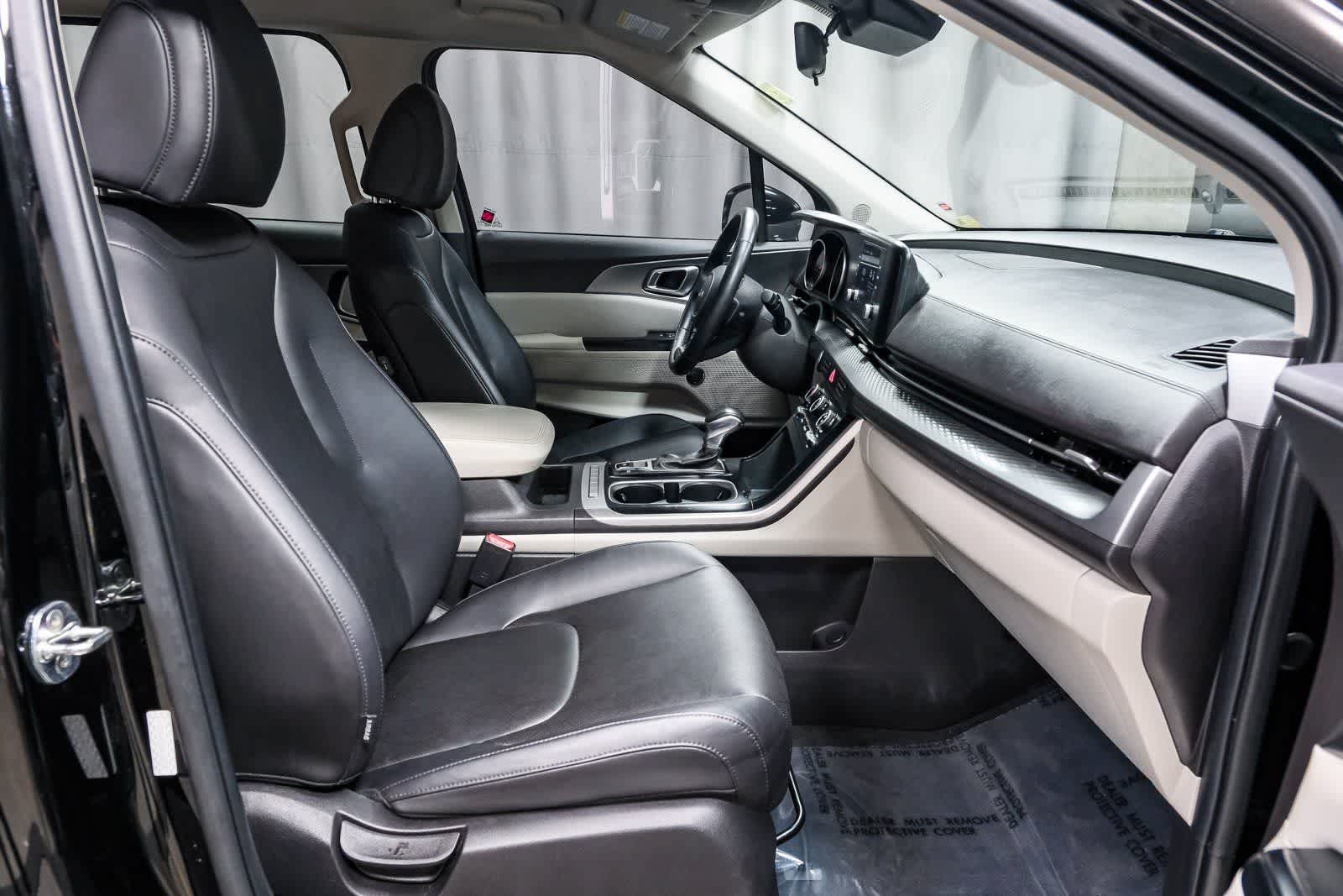 Thumbnail: 2022 Kia Carnival - 12