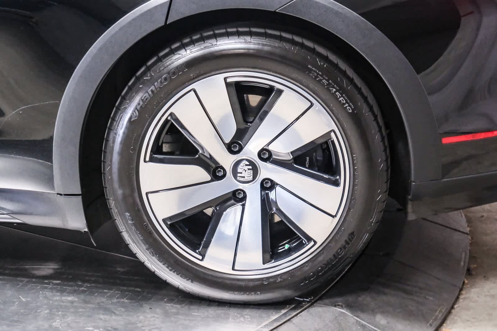 Thumbnail: 2023 Porsche Taycan - 7