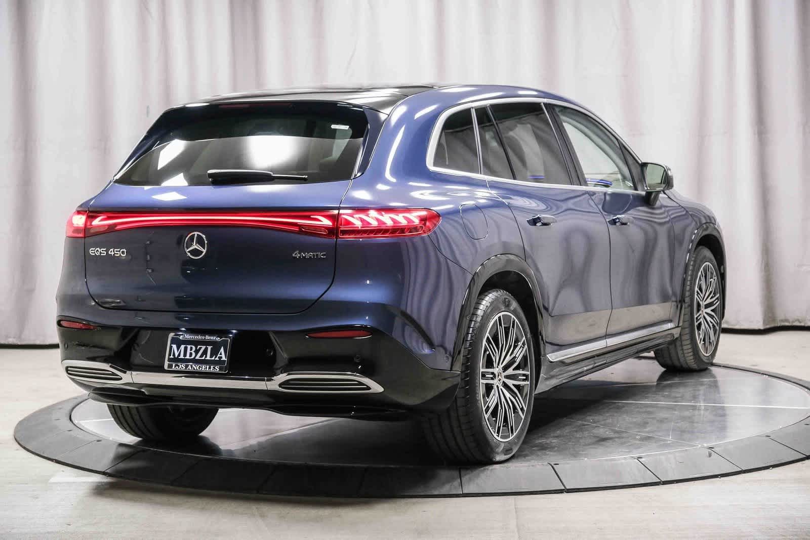 Thumbnail: 2023 Mercedes-Benz EQS - 4