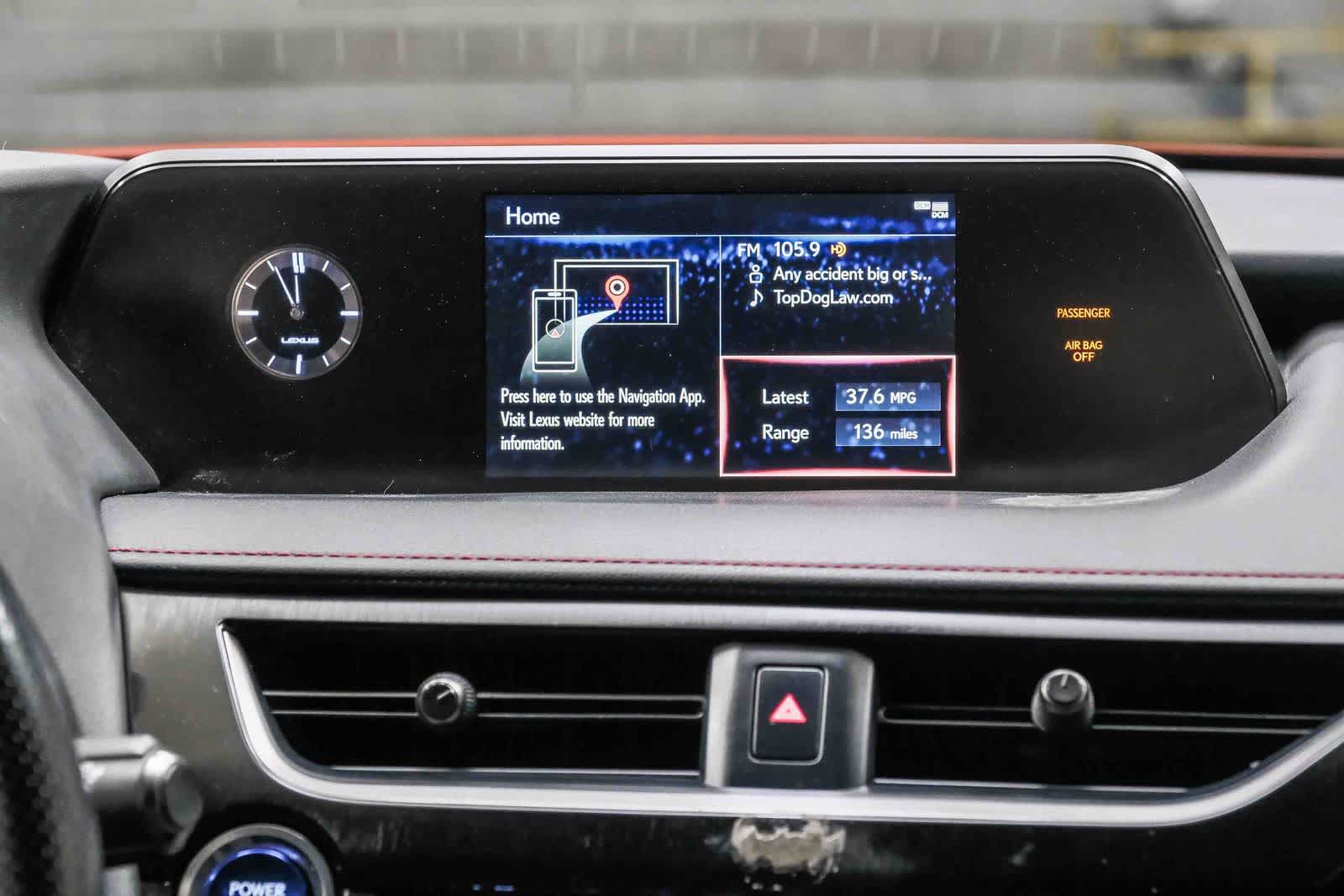 Thumbnail: 2020 Lexus UX - 15