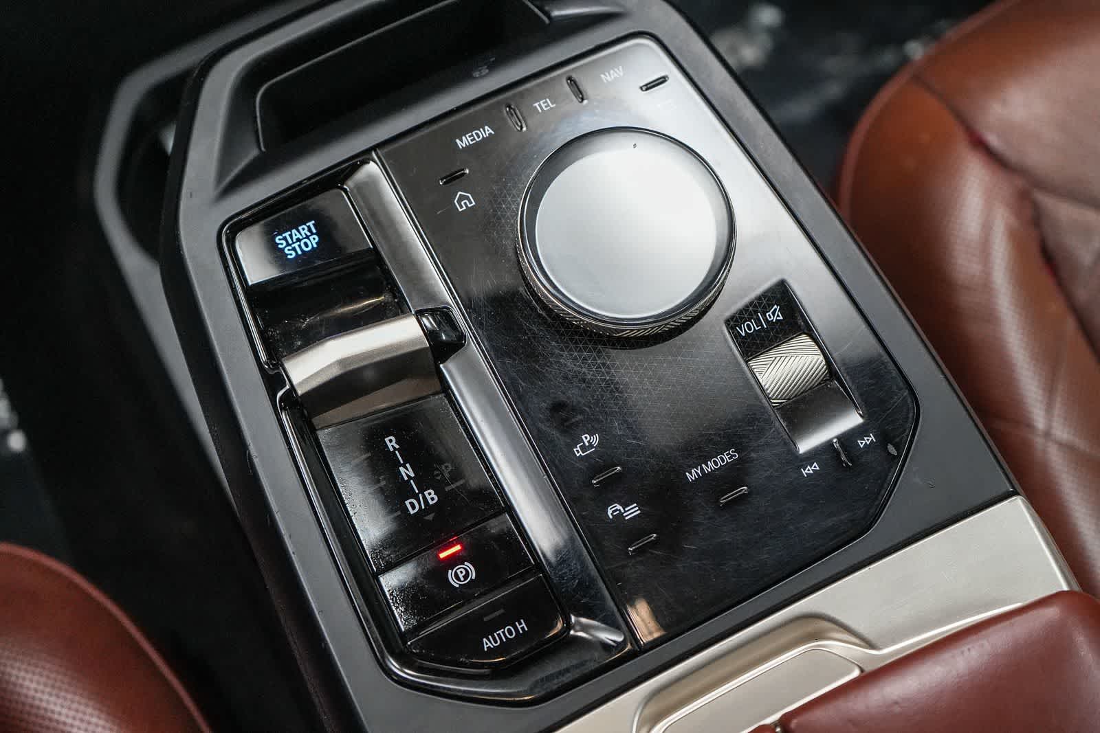 Thumbnail: 2023 BMW iX - 20