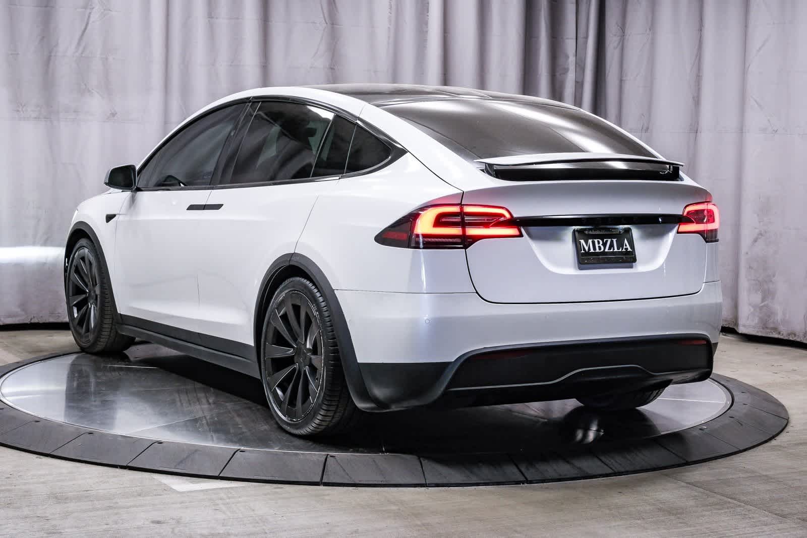 Thumbnail: 2023 Tesla Model X - 2