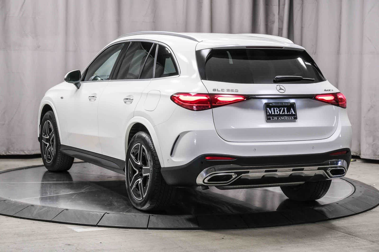 Thumbnail: 2025 Mercedes-Benz GLC - 2