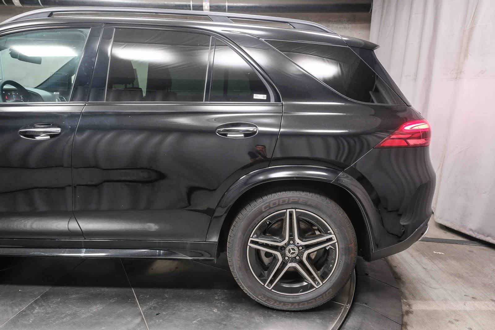 Thumbnail: 2026 Mercedes-Benz GLE - 8
