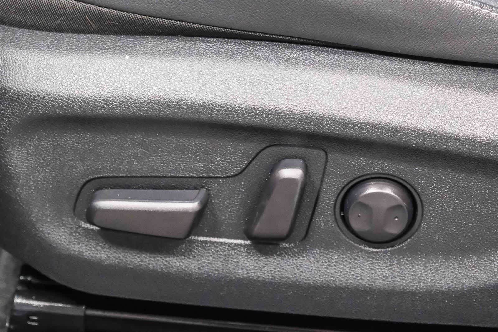 Thumbnail: 2020 Kia Niro - 28