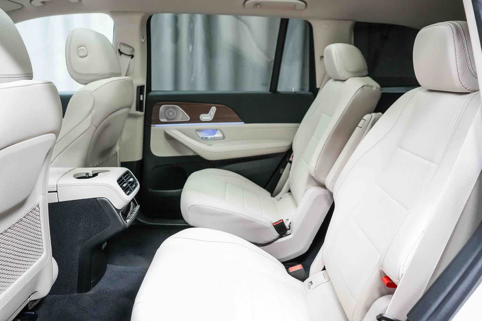 Thumbnail: 2025 Mercedes-Benz GLS - 18