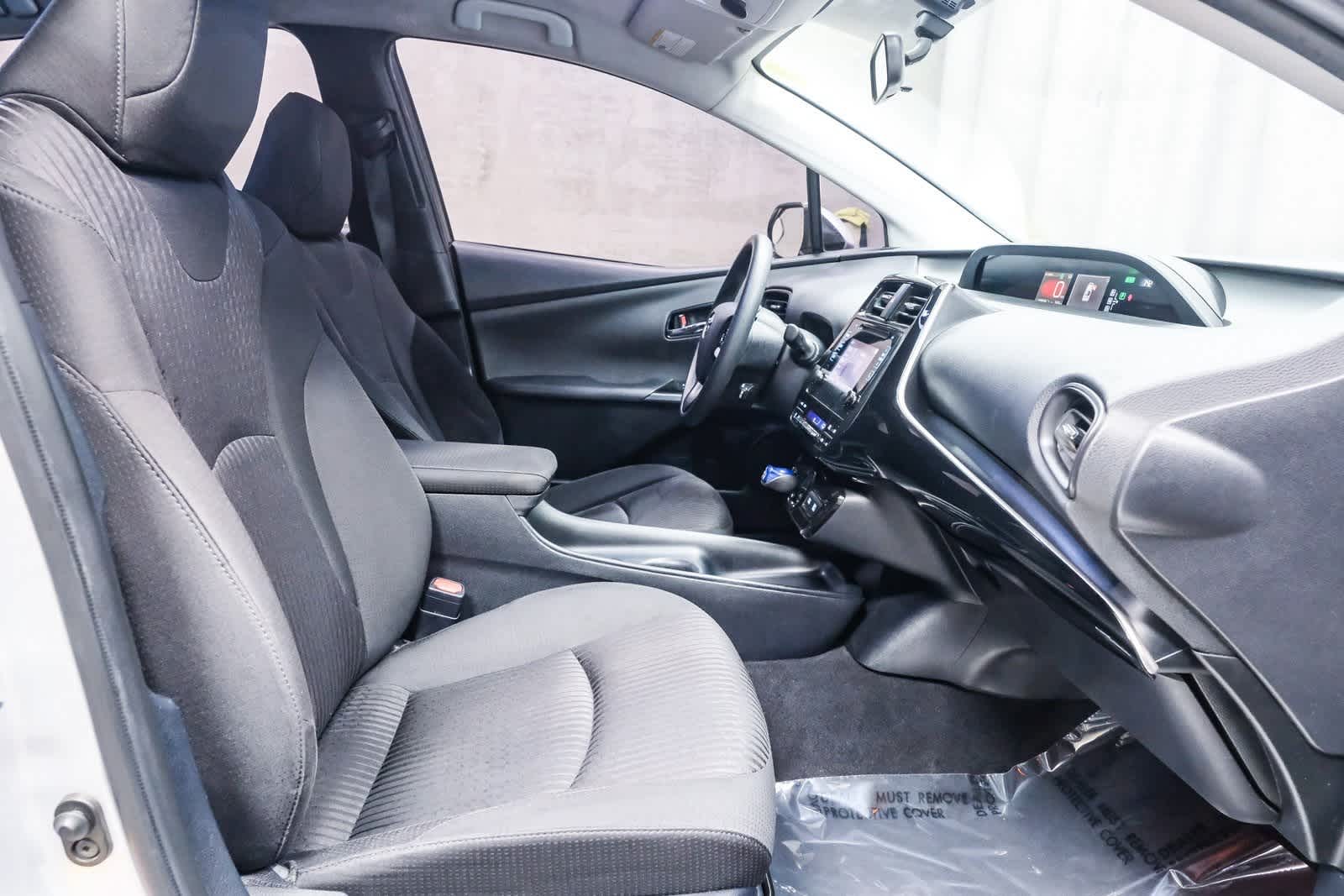 Thumbnail: 2016 Toyota Prius - 18