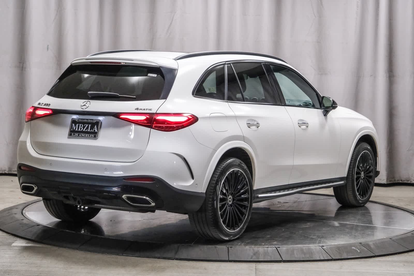 Thumbnail: 2023 Mercedes-Benz GLC - 4