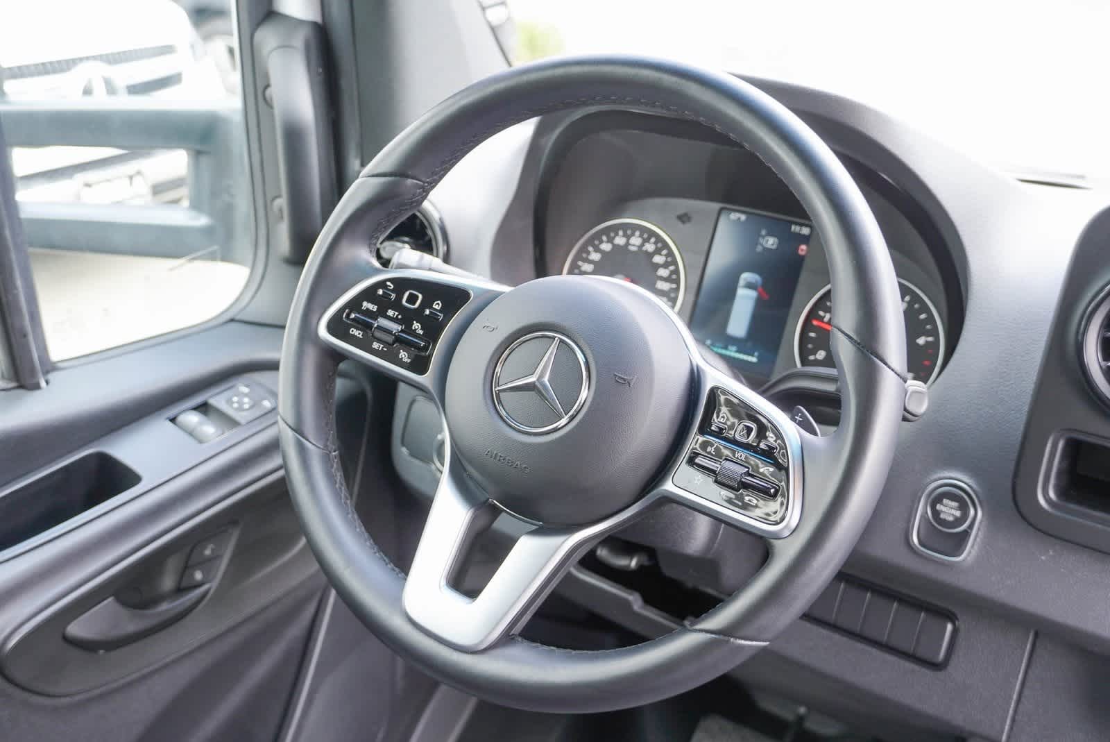 Thumbnail: 2022 Mercedes-Benz Sprinter - 15